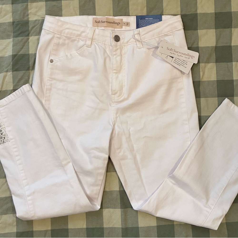 NWT Soft Surroundings White “The Ultimate High Rise Lace Hem Crop Jeans” 8 - Picture 4 of 10